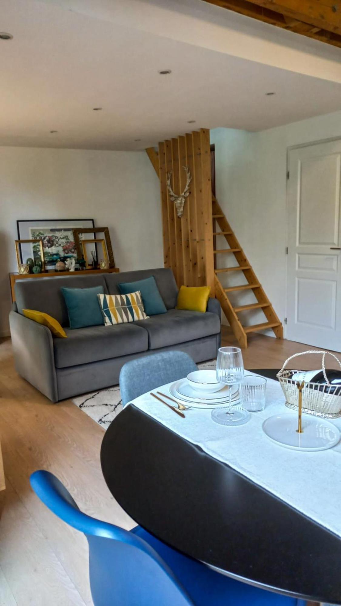 Duplex Le Colombier - Beautiful Charming Home ماني لو أونغر المظهر الخارجي الصورة