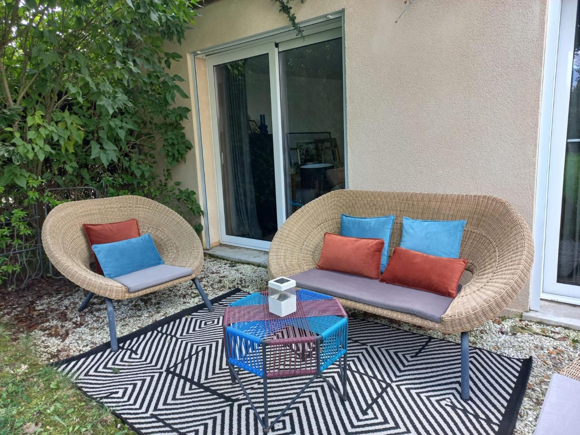 Duplex Le Colombier - Beautiful Charming Home ماني لو أونغر المظهر الخارجي الصورة